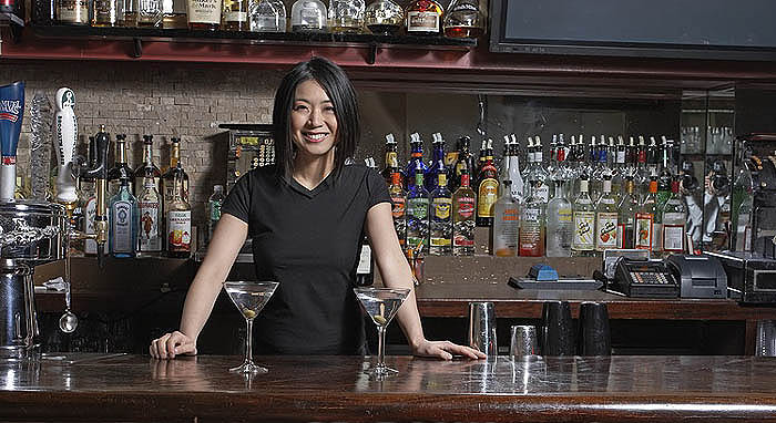 Hire A Bartender Service For Your Next Private Event